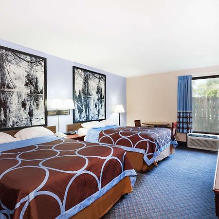 Super 8 By Wyndham Indianola Hotel Kültér fotó