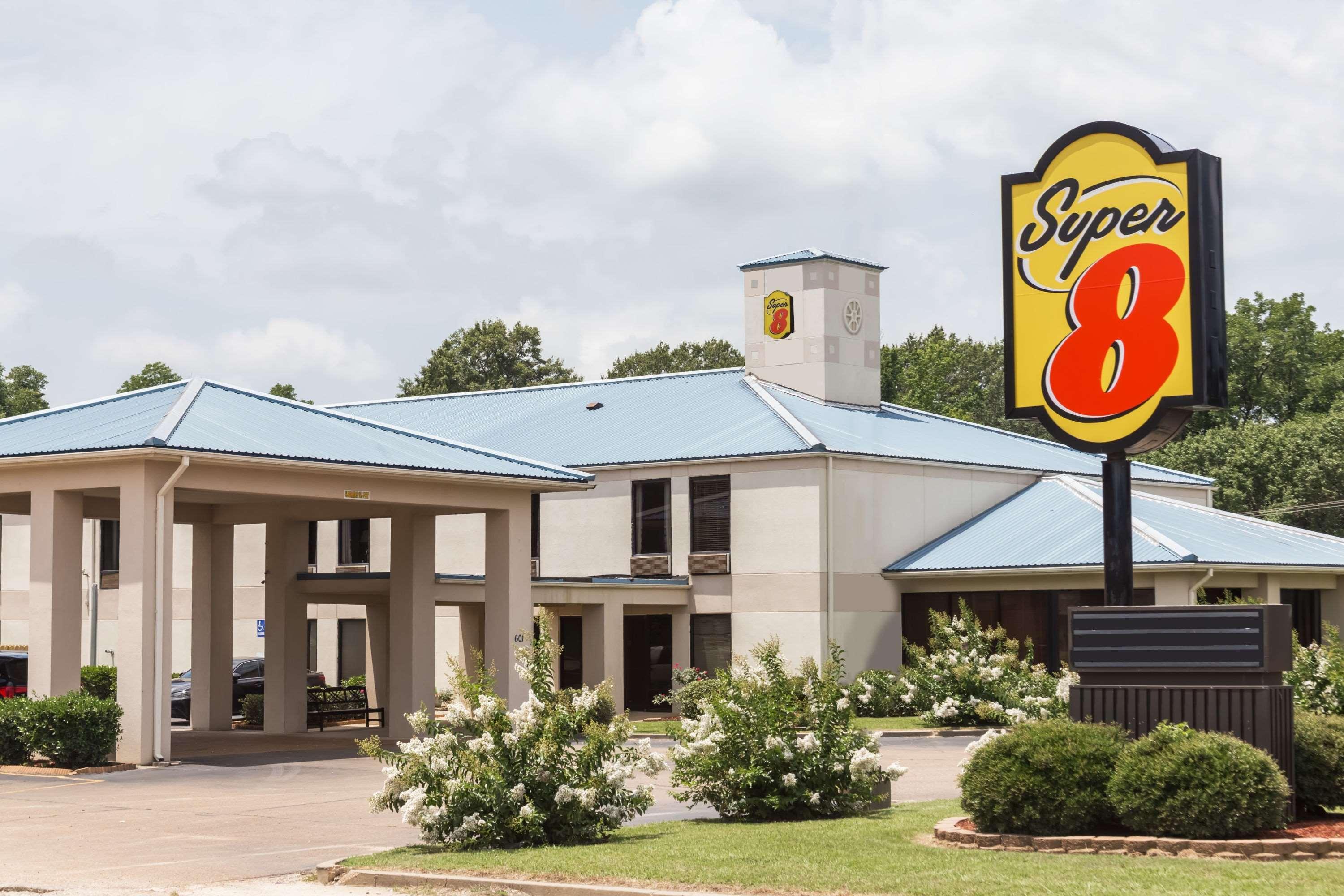 Super 8 By Wyndham Indianola Hotel Kültér fotó